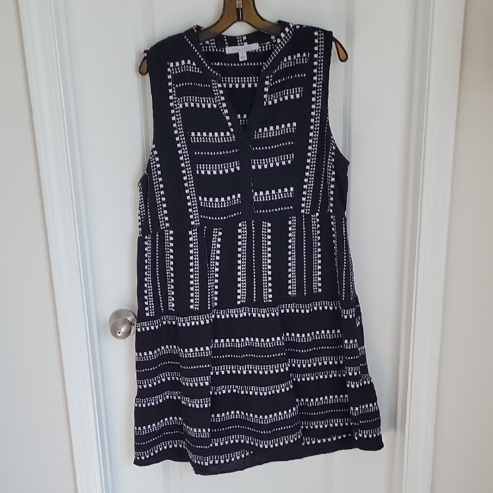 Black and Blue Sleeveless A-Line Mini Dress with Bib Collar